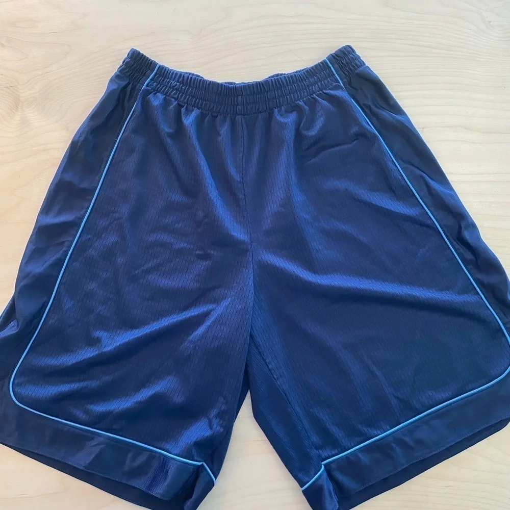 Bugle Boy Sports Shorts size Large (CK)